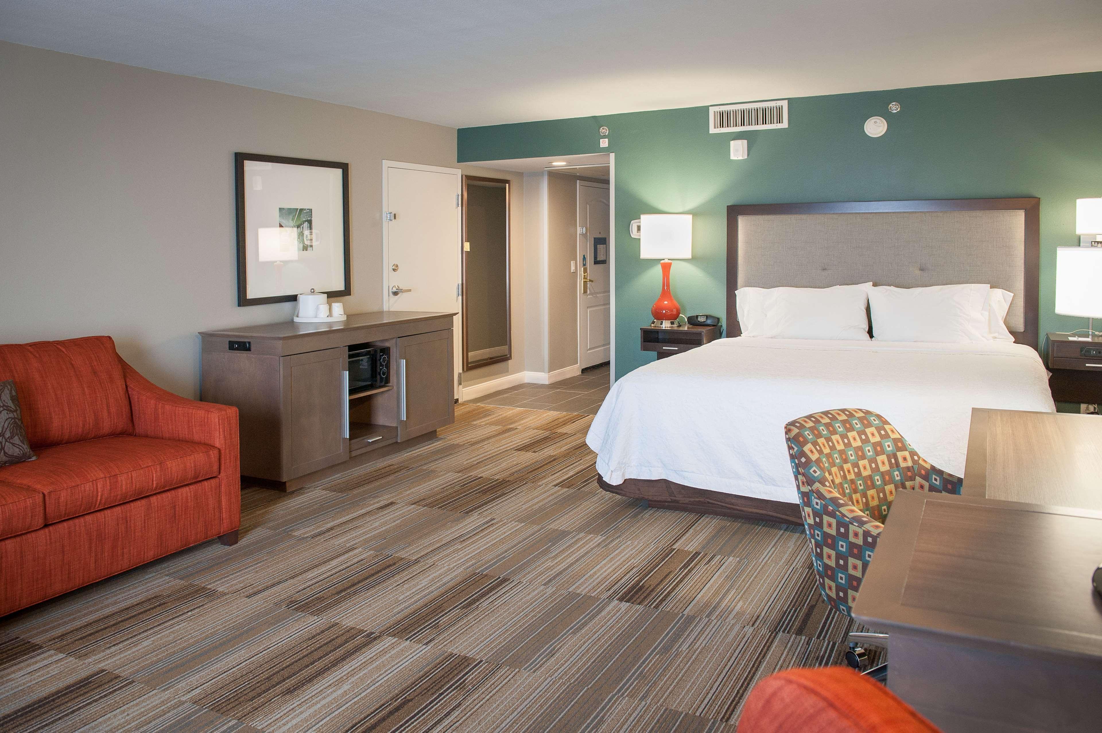 Hampton Inn New Orleans/St.Charles Ave Екстериор снимка