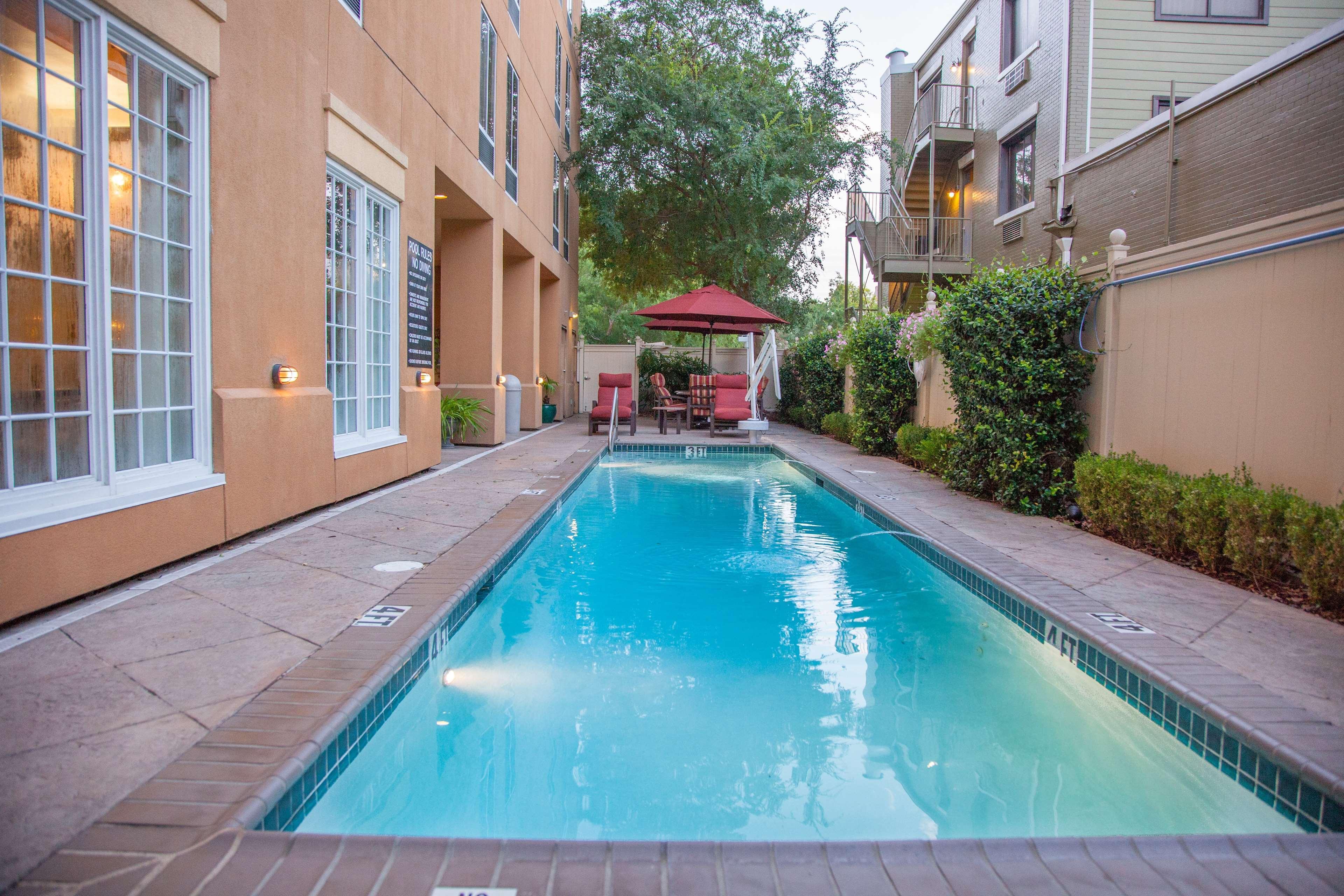 Hampton Inn New Orleans/St.Charles Ave Екстериор снимка