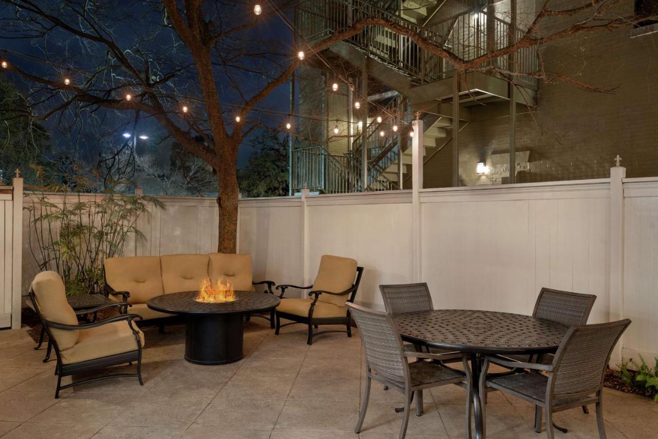 Hampton Inn New Orleans/St.Charles Ave Екстериор снимка