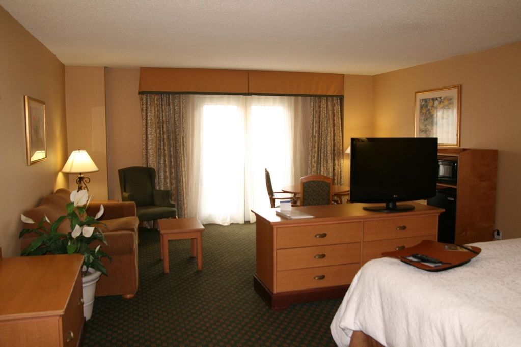 Hampton Inn New Orleans/St.Charles Ave Стая снимка