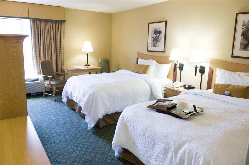 Hampton Inn New Orleans/St.Charles Ave Стая снимка